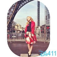 Dove-cameron-paris-jan-2014.jpg (92 KB)