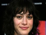 Lizzy Caplan