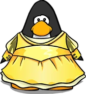 Gold Princess Dress PC.png (238 KB) On a Player Card.