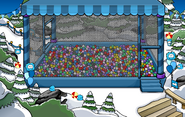 The blue puffle domain seen during the Puffle Party 2017.