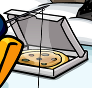 Pz7.png (24 KB) An open box of pizza
