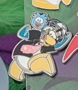 Disney Trading Pins, Club Penguin Wiki