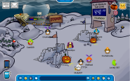 185px-HalloweenParty2010SnowForts