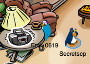 Club-penguin-stereo-pin-book-room