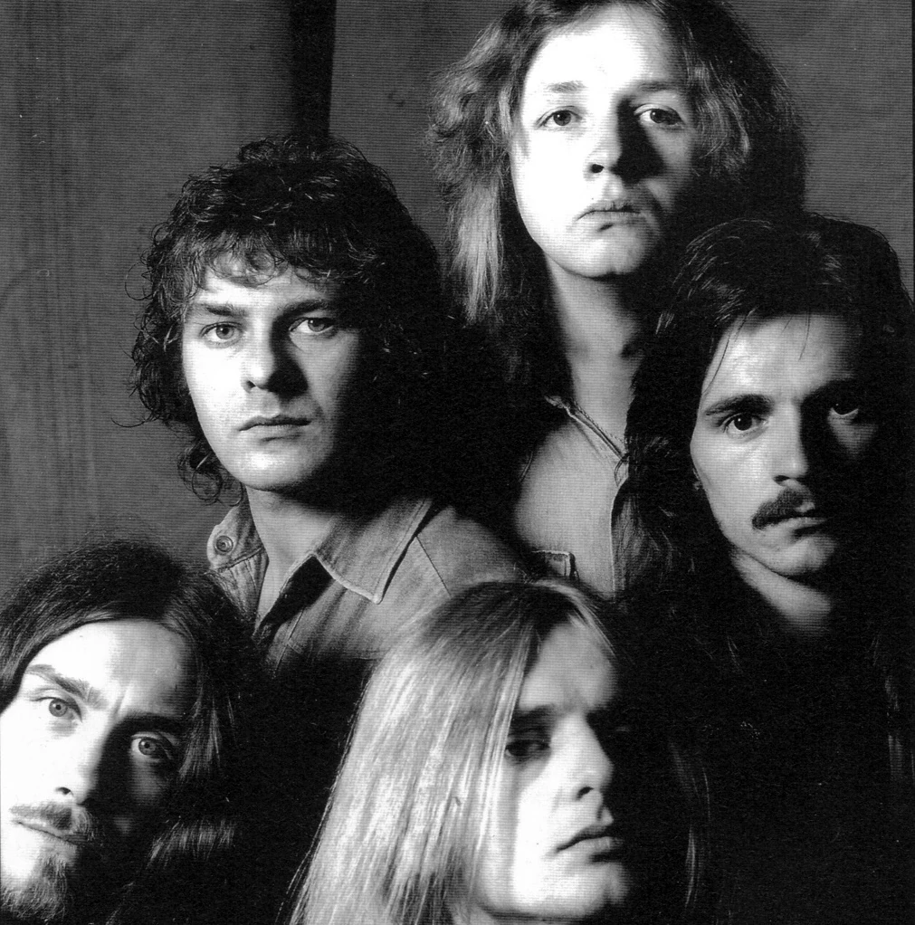 Rocka Rolla | Songpedia | Fandom, image size:1011x1022