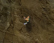 Полковник Бартон лезет по склону