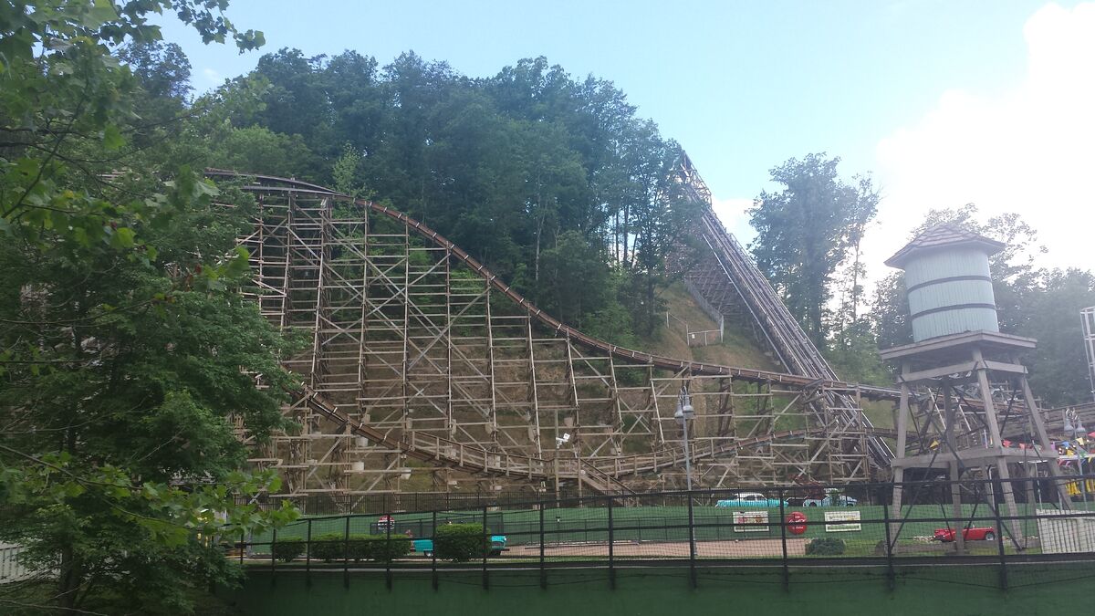 Dollywood Unveils Plans for World's Fastest Wooden Coaster