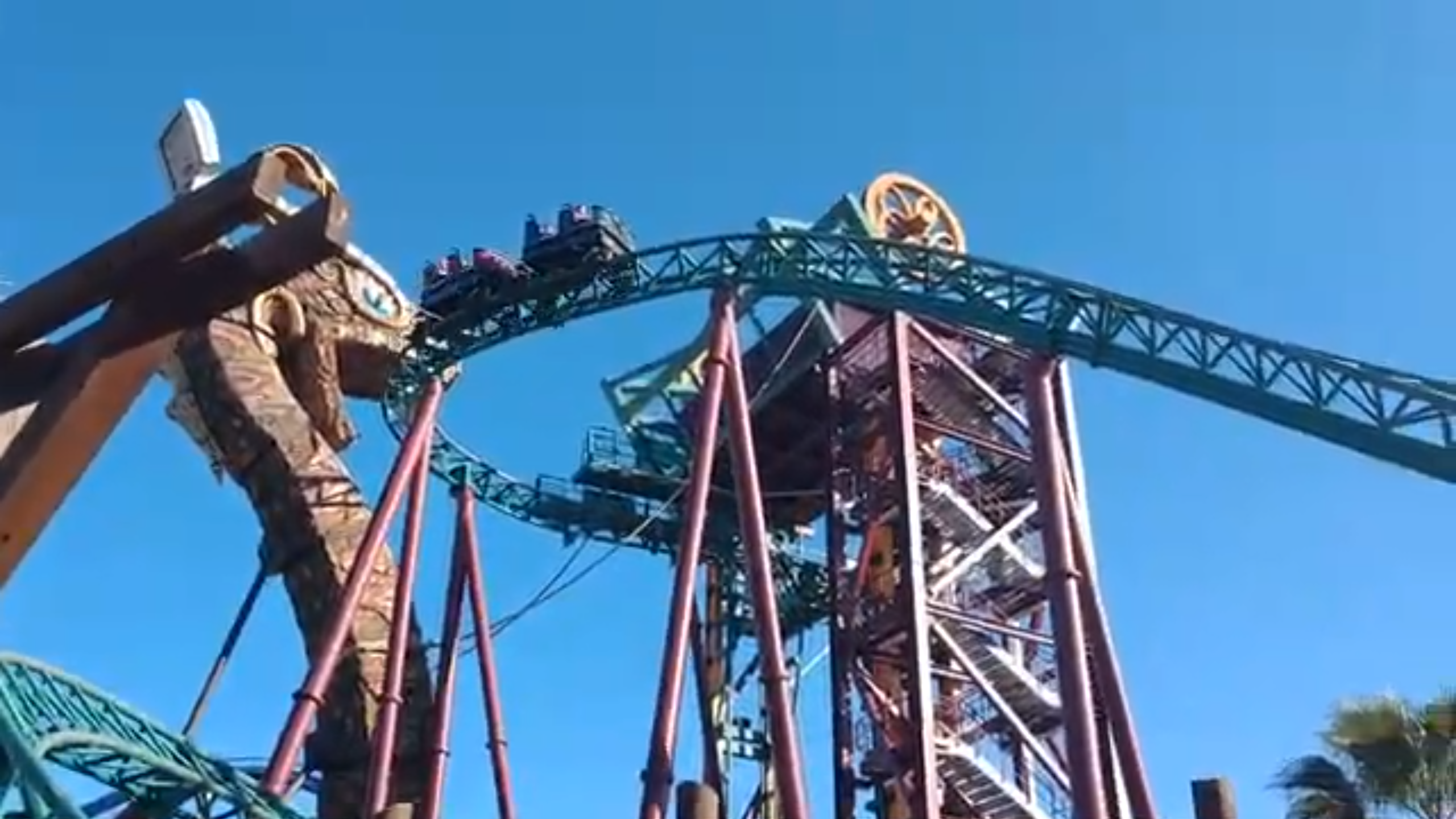 Scorpion (roller coaster) - Wikipedia