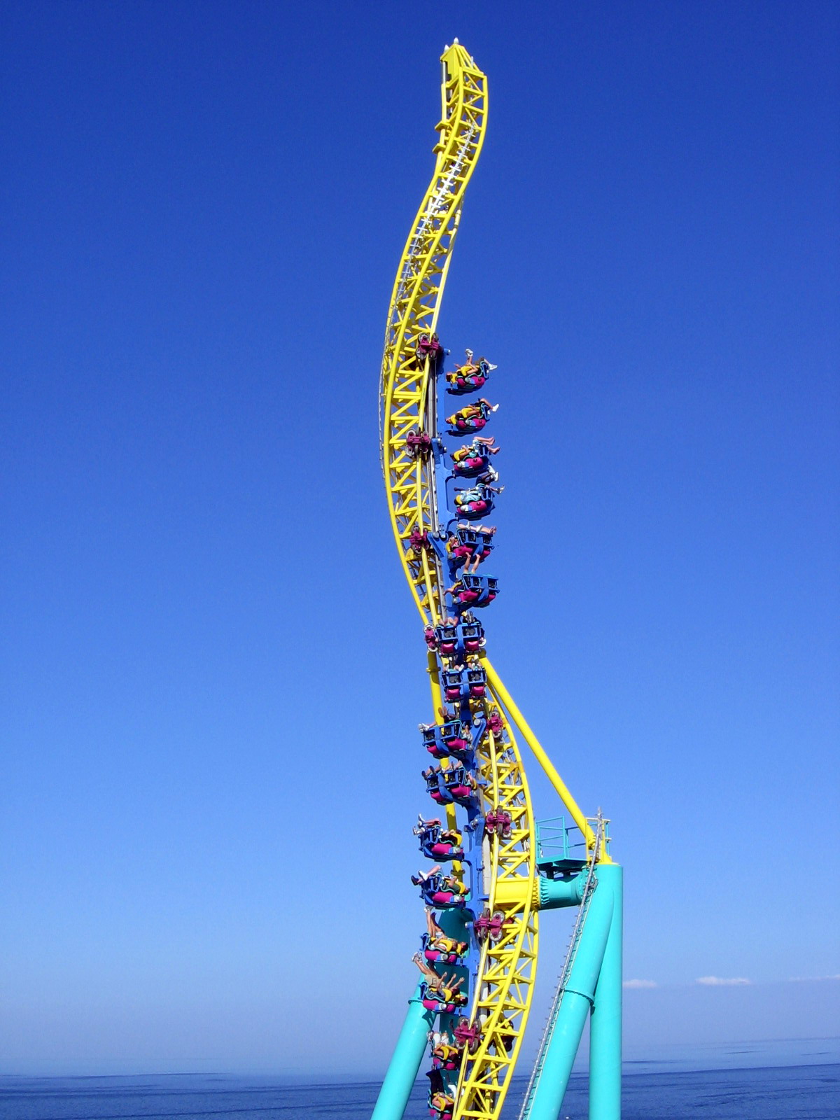 Wicked Twister Roller Coaster Wiki Fandom