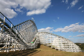 La Tour Eiffel (Hopi Hari) - Coasterpedia - The Roller Coaster and Flat  Ride Wiki