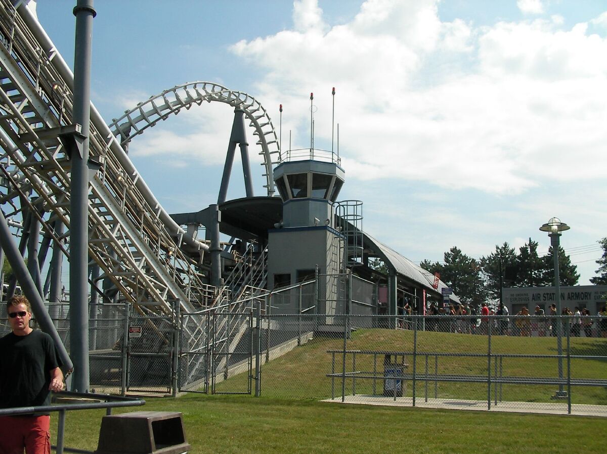 Flight Deck Canada s Wonderland Roller Coaster Wiki Fandom