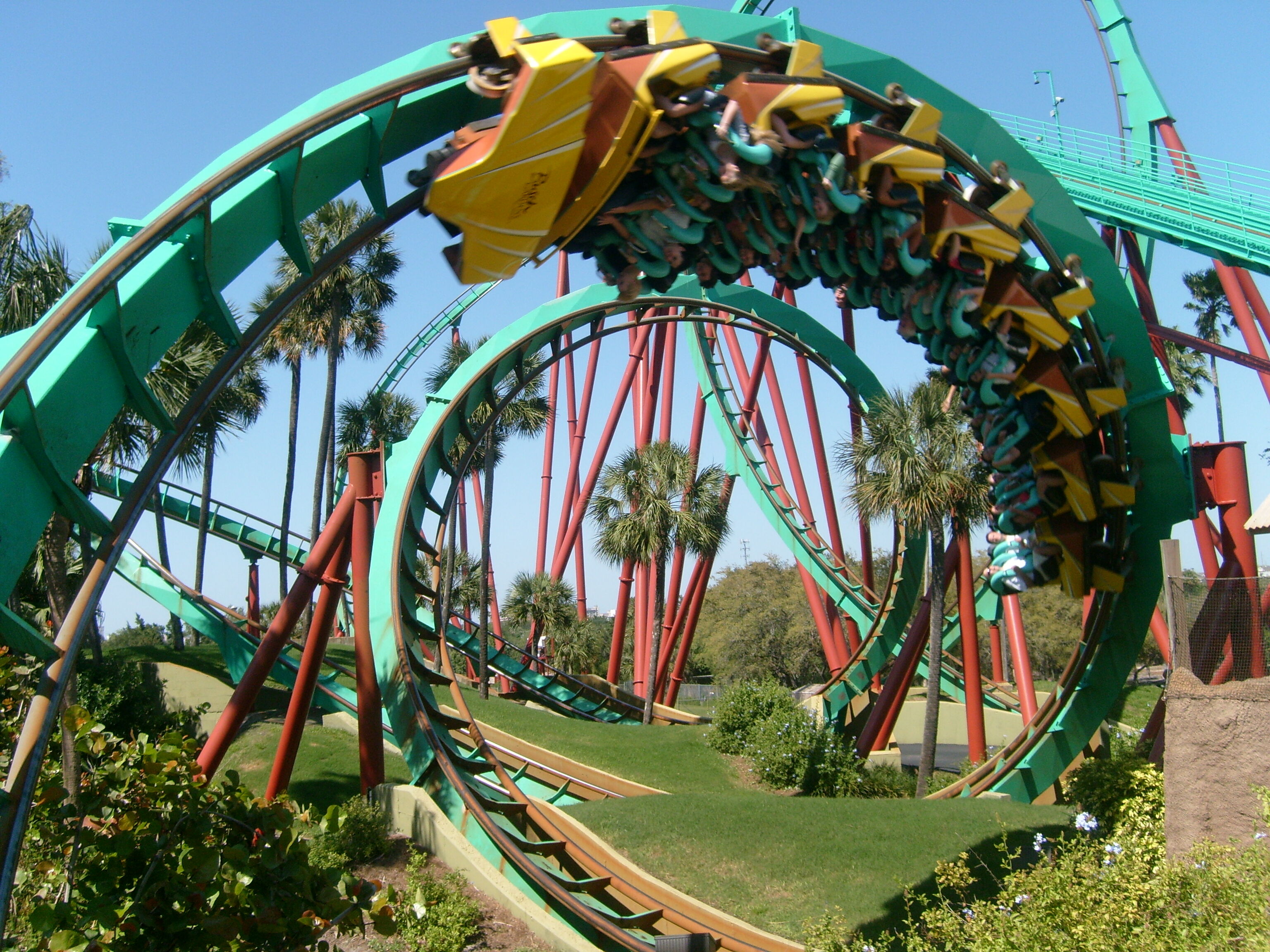 Interlocking Corkscrews Roller Coaster Wiki Fandom