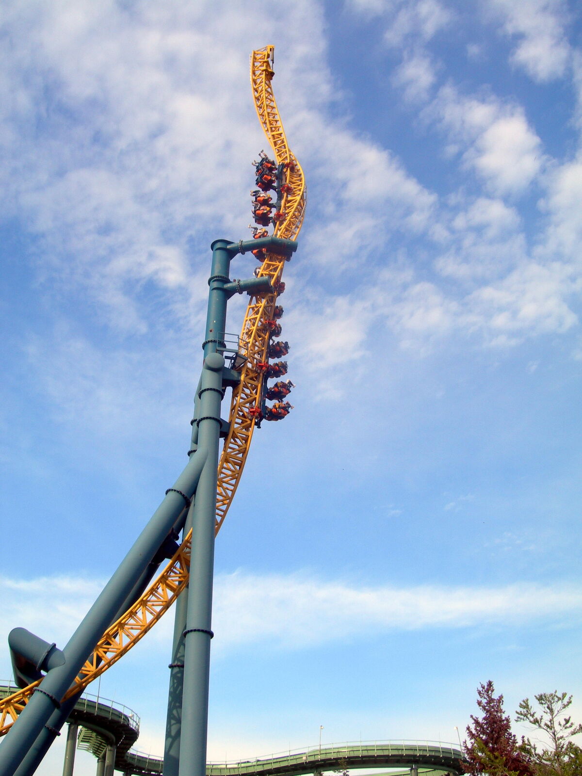 The Flash Vertical Velocity Six Flags Great America Roller