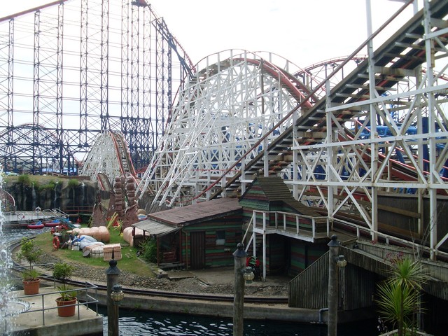 Big Apple Coaster - Wikipedia