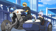 Lelouch et Rollo à moto