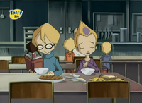 2011-08-15 2116.png (131 KB) Odd has finished his "breakfeast".