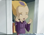 Medusee 070.jpg (75 КБ) …докато Од случайно я изпрати на Сиси!