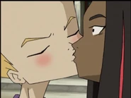 Oddsam.jpg (53 КБ) Од целува Саманта.