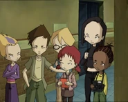 Група разговара са Тамијом и Мили.