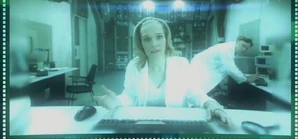 AH.jpg (71 kB) Anthea reconoce a su hija Aelita.