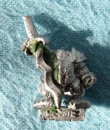 Gsbods conv 4.jpg (81 KB) A small conversion to create a fourth body variant by using the flambergé sword from the fourth front rank miniature (a conversion done by WK, last minute).