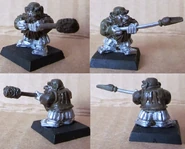 crewman with plug-in ramrod or ladle ©White Knight Miniature Imperium