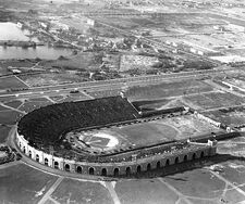 Veterans Stadium - Wikipedia