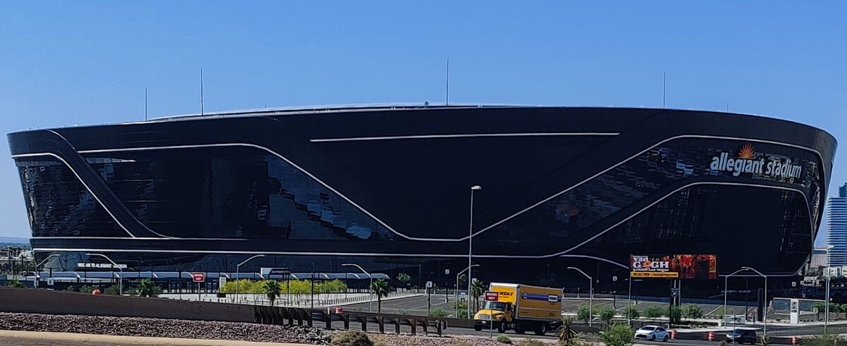 Raiders' official welcoming of fans to Allegiant Stadium was perfectly Vegas