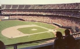 Oakland Coliseum – Wikipedia