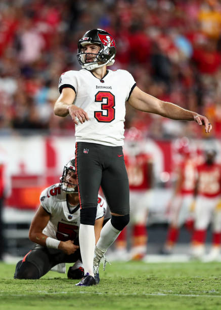 Tampa Bay Buccaneers kicker Ryan Succop (3) Attempt a field goal