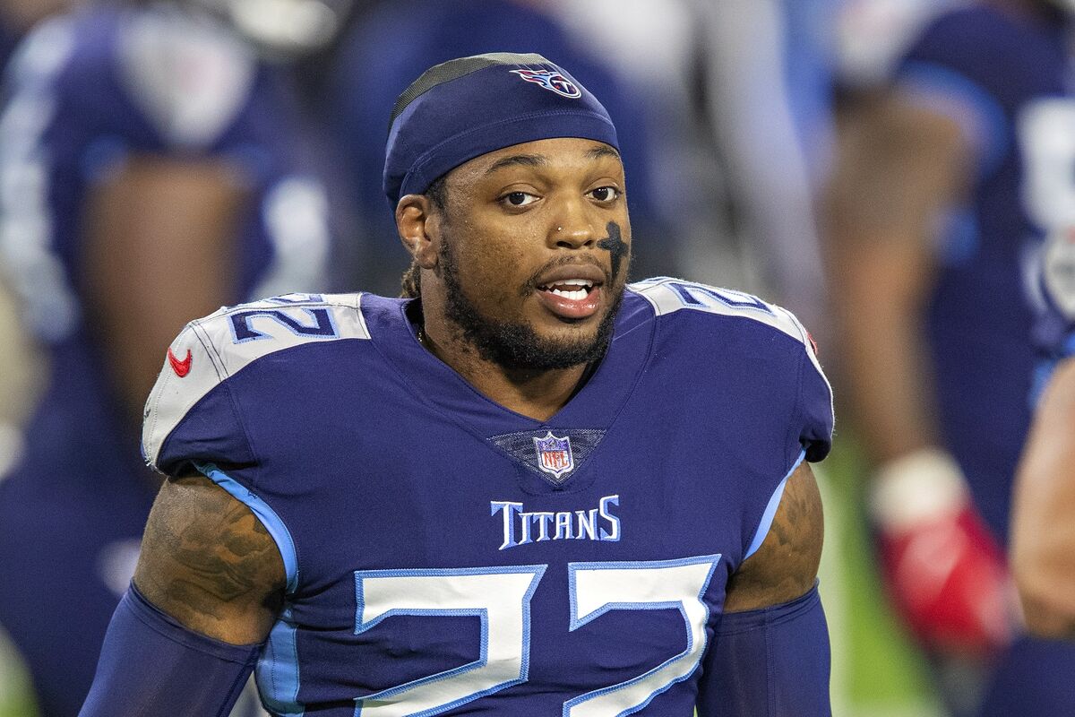 Derrick Henry First in NFL to 1,000 Yards in 2022 - Sports Illustrated  Tennessee Titans News, Analysis and More