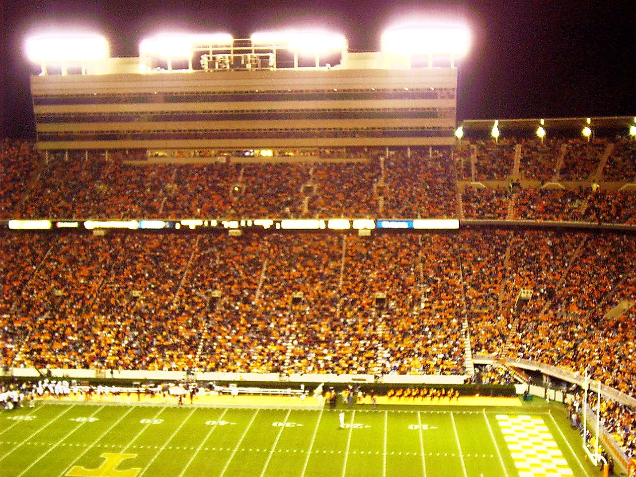 Neyland Stadium | American Football Wiki | Fandom, image size:1280x960