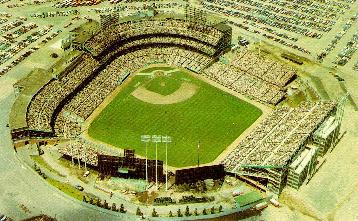 Discover How the Met Stadium Made Minnesota 'Big League'