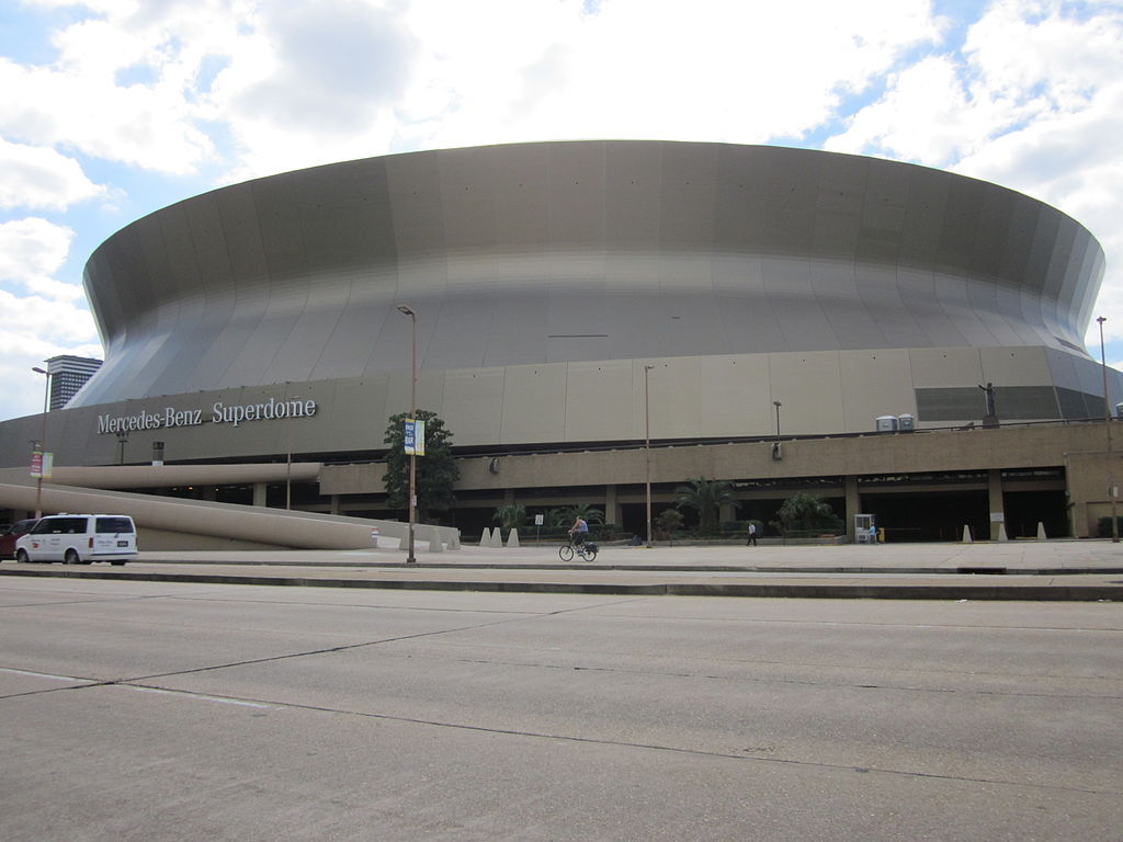 Saints unveil Tom Benson statue outside Superdome