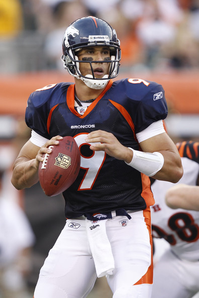 Brady Quinn, a quarterback from Notre Dame, holds a jersey after being  selected 22nd overall by the Cleveland Browns during first round of the NFL  Draft Saturday, April 28, 2007 at Radio