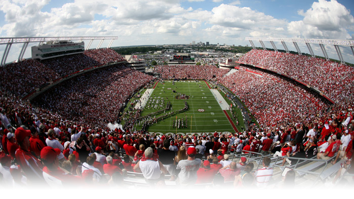 Back at Williams-Brice Stadium, the Gamecocks battle Kentucky