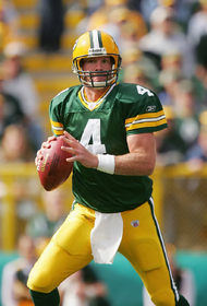 Ex-Viking Brett Favre back in football — as high school assistant