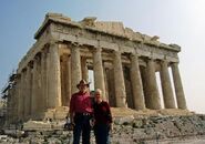 Στην Ακρόπολη με την σύζυγό του Ανν