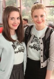 Jeff and Shirley (37 KB) Britta and AnnieBig sis and little sis.