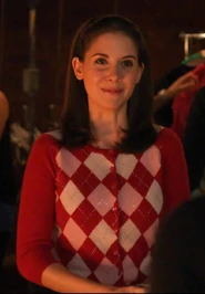 Annie wore this Argyle patterned cardigan to a Britta's dance recital.Appearance: "Interpretive Dance" [1]