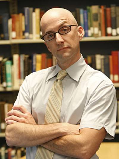 See Community's Dean Pelton As Mr. Clean