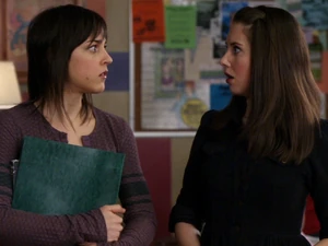 2x15-Claire Annie not lesbians