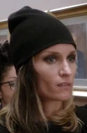S04E12-Anarchist Girl