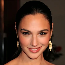 Gal Gadot é a Mulher-Maravilha