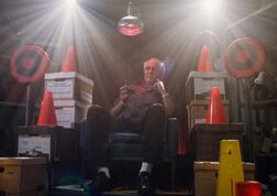 2x14-Pierce throne.jpg