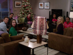 4x10-Jeff Abed Annie Chang Shirley Britta Troy doorbell.jpg