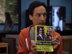 2x20-Abed Who Indeed