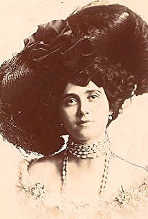 Evelyn Selbie.jpg