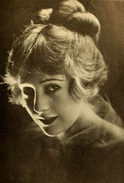 Jewel Carmen.jpg