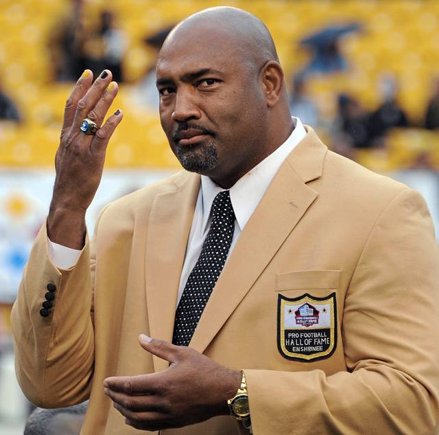 UK's Dawson to Enter Pro Football Hall of Fame Saturday